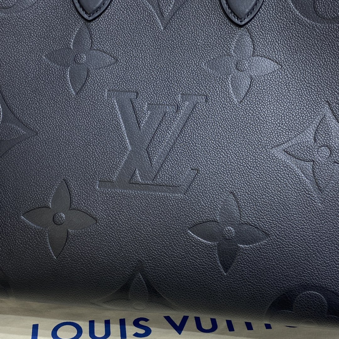 Louis Vuitton ONTHEGO GM Monogram Handbag M44925 Black 